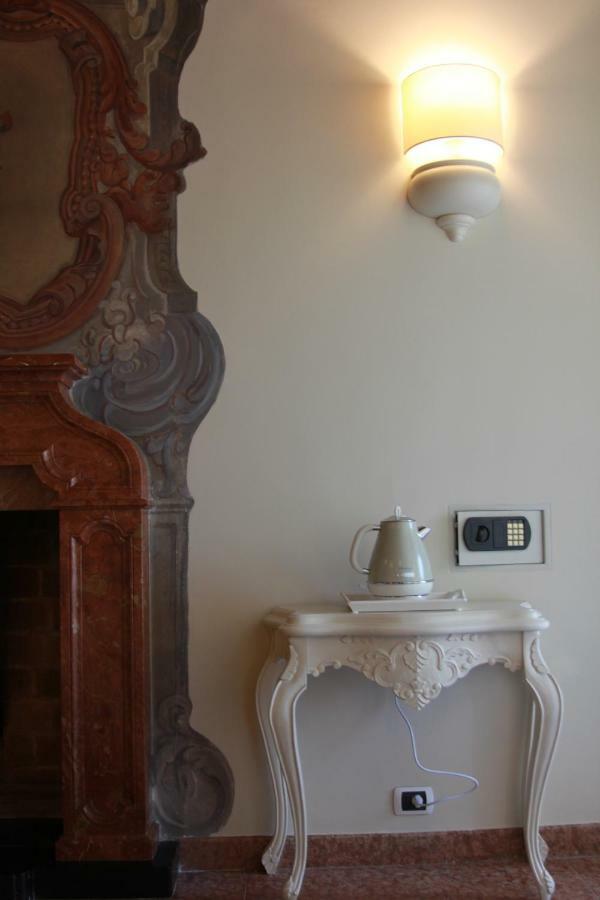 Galleria Imperiale Relais De Charme 사르니코 외부 사진